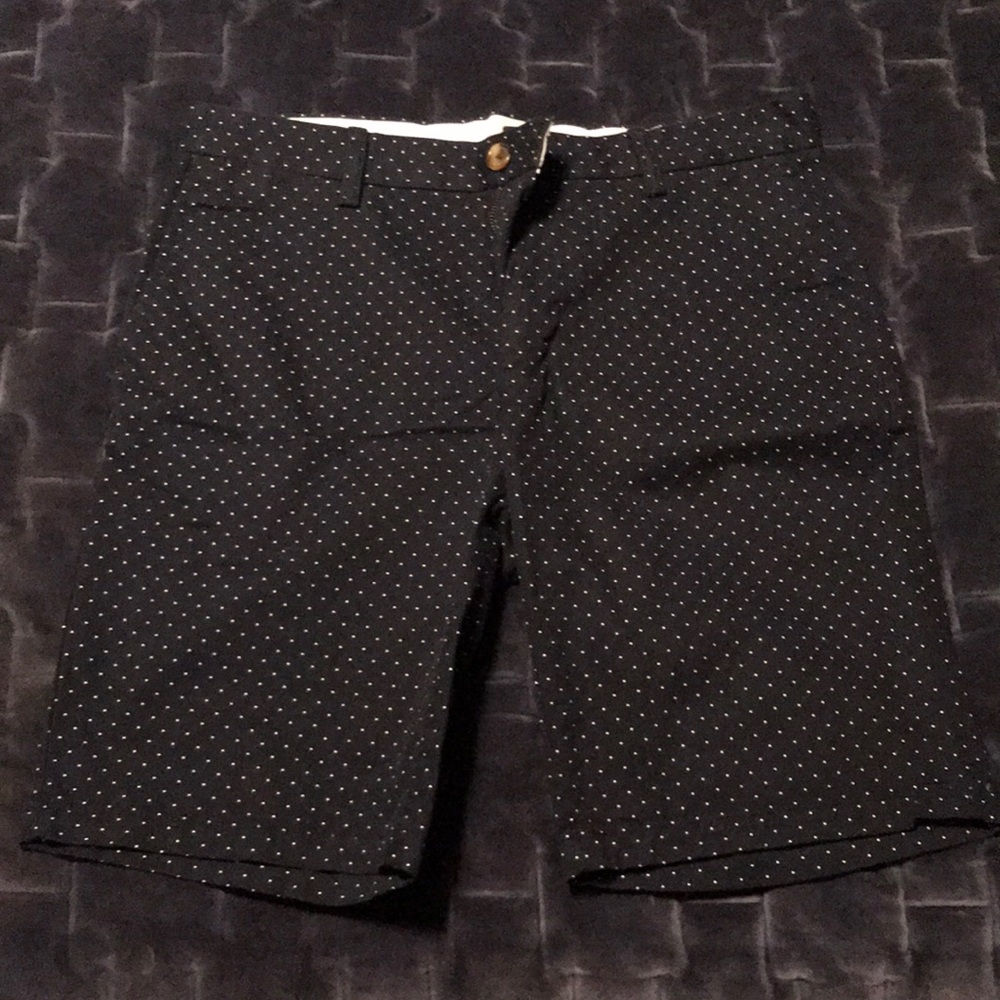 Mens shorts 32”, 10” inseam